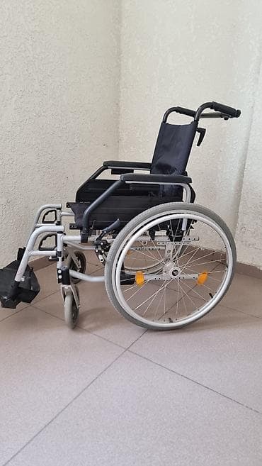 колеса для колясок: Инвалидная коляска Ortonica (Life in motion), складная, с большими — 3