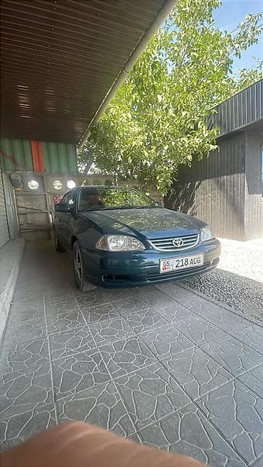 шторка авенсис: Toyota Avensis: 2003 г., 1.8 л, Автомат, Бензин, Лифтбек — 1