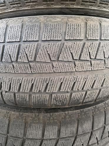 65: Шины 215 / 65 / R 16, Зима, Б/у, Комплект, Легковые, Япония, Bridgestone — 2