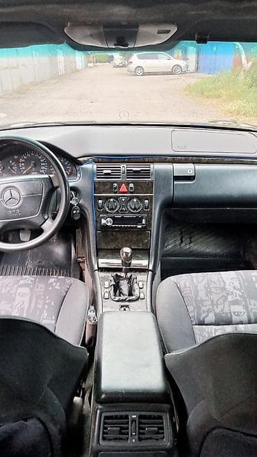 перекурить авто: Mercedes-Benz E-Class: 1995 г., 2.3 л, Механика, Бензин — 7