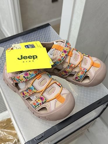 Новые Размер 29 Длина стельки 19,4см Стопа 18,3-18,8см Бренд Jeep