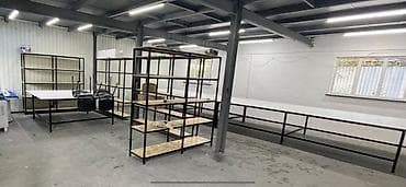 Продаем закройный стол 8 метров состояние отличноеножки прочные -28