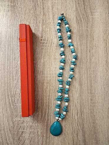 бирюза: Бирюзовое колье с подвеской и белыми вставками - Дизайн: нитка из — 1