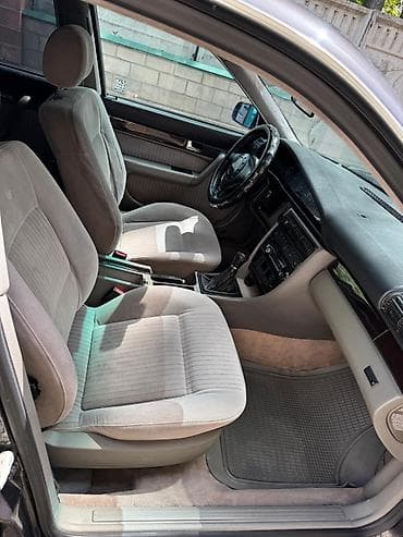 ауди м4: Audi A6: 1996 г., 2.6 л, Механика, Бензин, Седан — 4