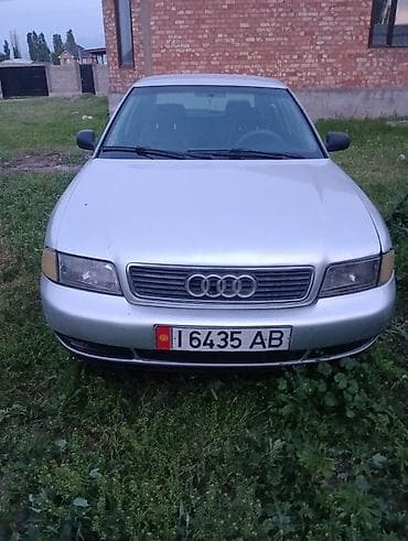 Audi A4: 1999 г., Седан