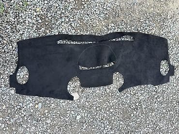 для ист: Ворсовые Накидка на панель Toyota, цвет - Черный, Б/у, Самовывоз — 2