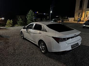 geely galaxy e5: Hyundai Elantra: 2020 г., 1.6 л, Автомат, Газ, Седан — 4