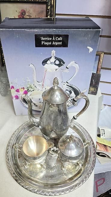 сувениры на память: Сервиз из Канады 2012г. Серебрение, новый в коробке, 4в1, большой — 1