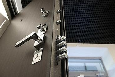 Толук оңдоо: Бронированные двери в частный дом — 1