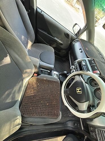 Honda Fit: 2005 г., Вариатор, Бензин, Хэтчбэк — 2