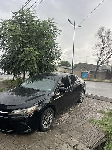 Toyota Camry: 2016 г., 2.5 л, Автомат, Бензин, Седан at lalafo.kg Toyota Camry: 2016 г., 2.5 л, Автомат, Бензин, Седан