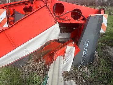 трава косить: Продам косилку Kuhn 303, прицепная, захват 3,5 метра, универсальная — 3