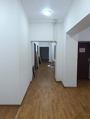 Коммерциялык мүлк: Кеңселерди ижаралоо, 456 м², Турак комплексинде, Өзүнчө санитардык түйүнү менен, 1-катар, Коопсуздук системасы менен — 2