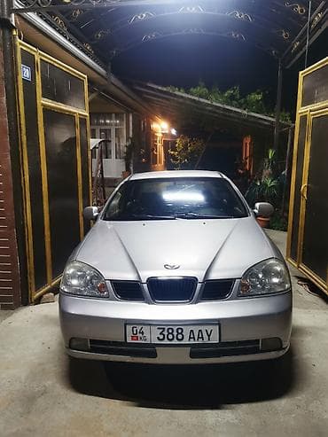 Daewoo Lacetti: 2003 г., 1.6 л, Механика, Бензин, Седан