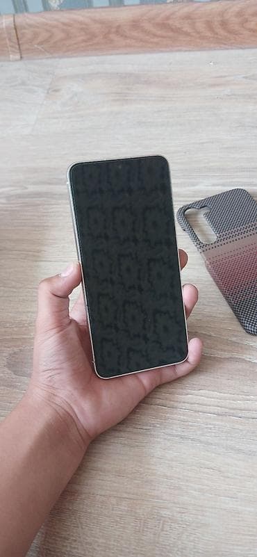 samsung galaxy s23 ultra в бишкеке: Samsung Galaxy S23, Б/у, 256 ГБ, цвет - Белый — 3