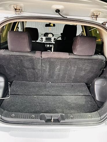 Продажа авто: Toyota Ist: 2003 г., Автомат, Хэтчбэк — 10
