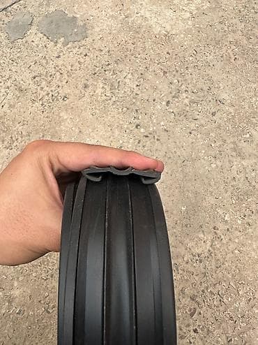 дверь 220: Уплотнитель двери Комплект Toyota, Новый — 7