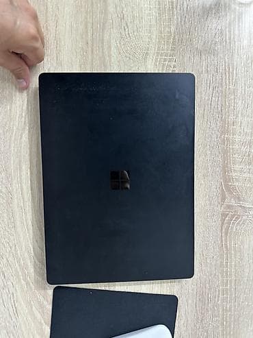 Ноутбук Microsoft Surface Laptop (серия) в черном цвете Основные — 2
