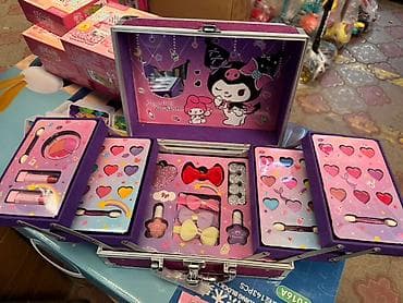 чемодан косметики: Детский косметический набор в чемоданчике My Melody & Kuromi. - — 1