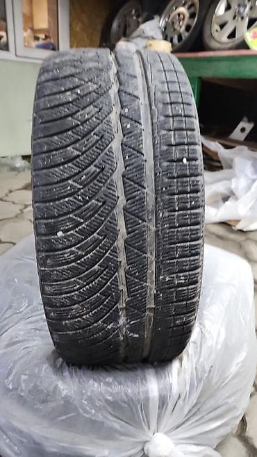 235 35 r20: Шины 235 / 35 / R 20, Зима, Б/у, Пара, Легковые, Франция, Michelin — 4