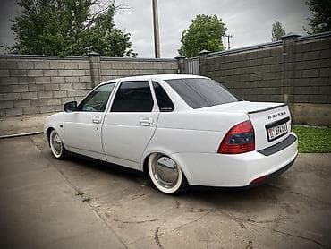 алла тоо: ВАЗ (ЛАДА) Priora: 2013 г., 1.6 л, Кол менен иштөөчү — 2