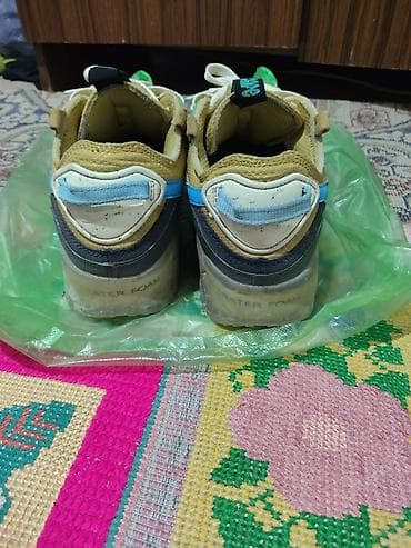 летние кеды: Кроссовки Nike Air (модель с амортизацией Air в подошве). - Верх — 2