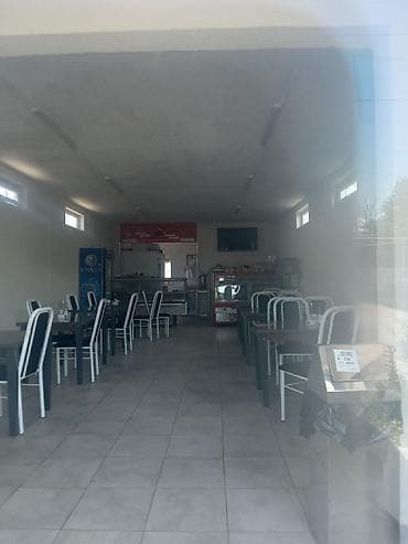 Продукты питания: Сдаётся помещение 110м2. В Новопавловке не далеко от трассы, рядом — 2