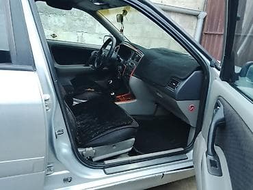 крыло на стрим: Nissan Wingroad: 2001 г., Механика, Бензин, Универсал — 2