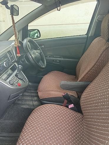 Toyota WISH: 2003 г., 1.8 л, Автомат, Бензин, Вэн/Минивэн — 9