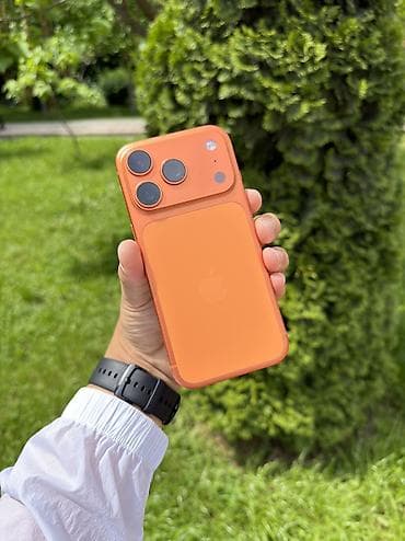 mix 3: IPhone 17 Pro, Новый, 256 ГБ, Оранжевый, Зарядное устройство, Защитное стекло, Кабель, В рассрочку, 98 % — 8