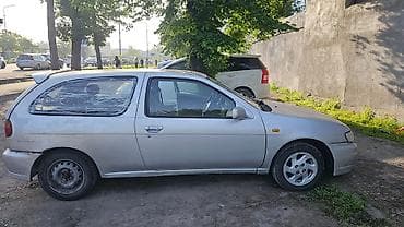Nissan Almera: 1995 г., 1.4 л, Механика, Бензин, Хэтчбэк
