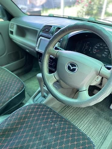 авто в аренду мазда: Mazda Demio: 2003 г., Автомат, Бензин, Минивэн — 3
