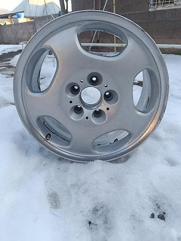 Литые Диски R 17 Mercedes-Benz, 1 шт, отверстий - 5, Б/у at lalafo.kg Литые Диски R 17 Mercedes-Benz, 1 шт, отверстий - 5, Б/у