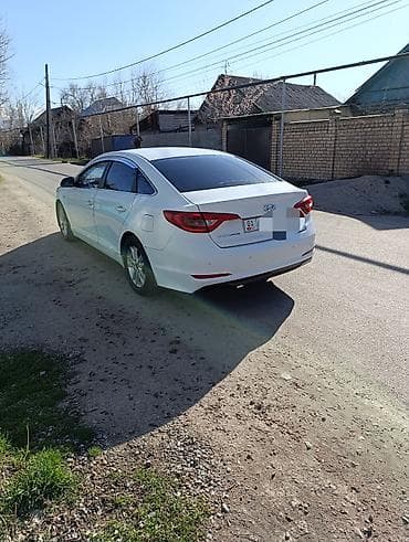 дороже: Hyundai Sonata: 2016 г., 2 л, Автомат, Газ, Седан — 4