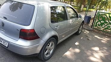 с люком: Volkswagen Golf: 2002 г., 1.6 л, Механика, Бензин, Хэтчбэк — 3