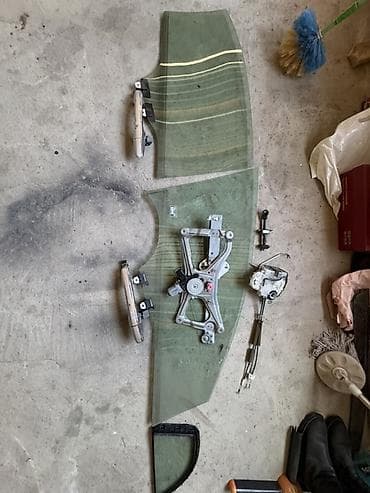 Автозапчасти: Стекло Переднее левое Honda, 2007 г., Б/у, Оригинал — 1