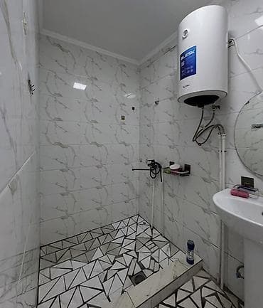 частные дома: Продаётся частный дом с участком. Характеристики: - Одноэтажный дом — 5