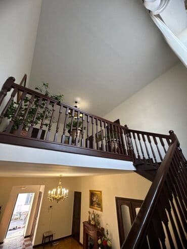 продаю частный дом бишкек: Дом, 540 м², 8 комнат — 10