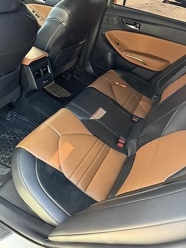 тайота арио: Toyota Avalon: 2021 г., 2.5 л, Автомат, Гибрид, Седан — 9