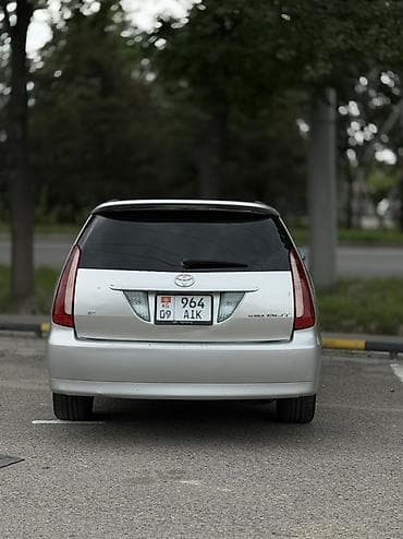 шина скутер: Toyota Qualis: 2003 г., 2 л, Автомат, Бензин, Универсал — 4