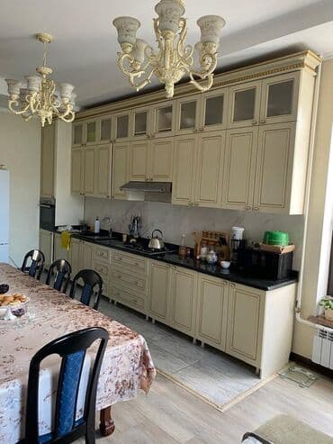 загородный домик: 300 кв. м, 8 бөлмө — 12