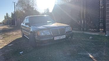 krone sd: Mercedes-Benz W124: 1993 г., Механика, Бензин, Седан — 9