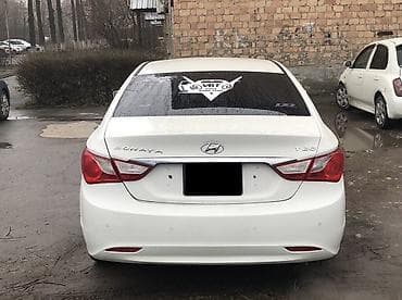 x treil: Hyundai Sonata: 2010 г., Автомат, Бензин, Седан — 5