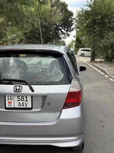 Продажа авто: Honda Fit: 2002 г., 1.5 л, Вариатор, Бензин, Хэтчбэк — 7