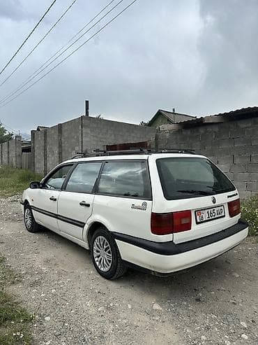 Унаа: Volkswagen Passat Variant: 1995 г., 1.8 л, Кол менен иштөөчү, Бензин, Универсал — 2