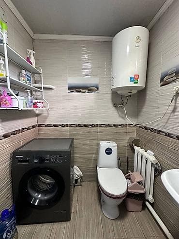 bay tash: Продается 3 х дом саманный Коммуникации все центральные Участок 4.5 — 9