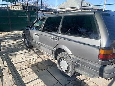 Volkswagen Passat Variant: 1993 г., Кол менен иштөөчү, Универсал — 5