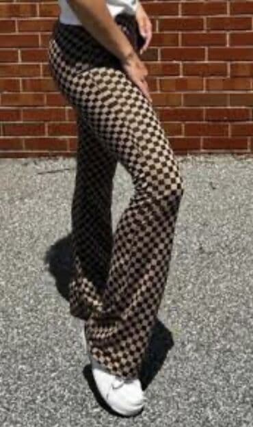 ош даром: Шикарная блестящая кофта. Сеточная но тело в ней особо не выделяется — 5