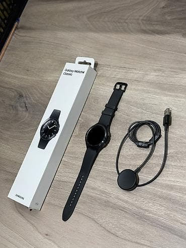 Galaxy Watch: Samsung Galaxy Watch4 Classic (черный) - Модель: Galaxy Watch4 — 4