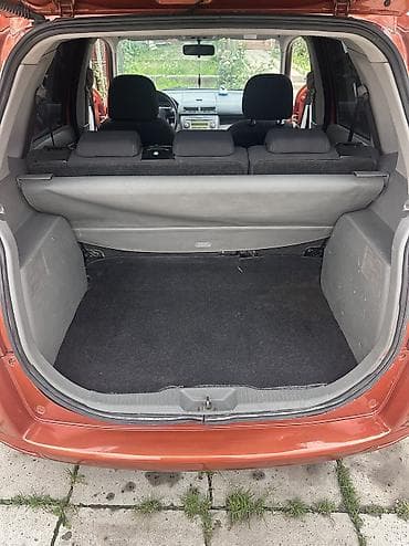 mazda 3: Mazda Demio: 2003 г., 1.4 л, Механика, Бензин, Хэтчбэк — 7